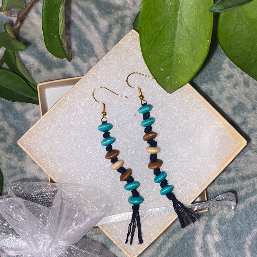 Southwestern Hand Crafted Macrame Tassel Fringe Earrings Wood Beaded Accents